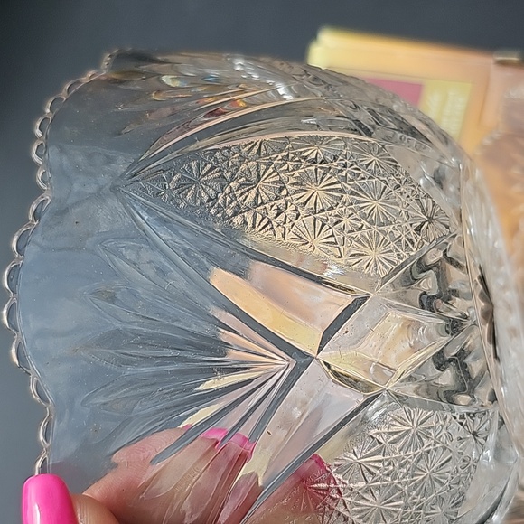 STUDIOS CRYSTAL CLEAR SCALLOPED TOP BOWL 6.5" JAPAN - Picture 4 of 8